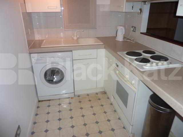 			NEW INSTRUCTION!, 1 Bedroom, 1 bath, 1 reception Flat			 Bunning Way, CALEDONIAN ROAD